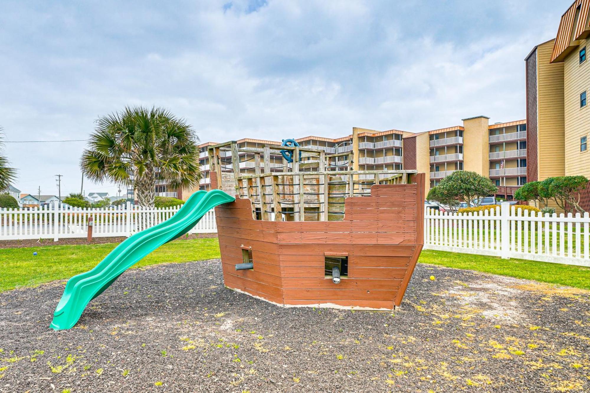 Steps To The Beach Oceanfront Condo With Lanai! North Topsail Beach Exterior foto